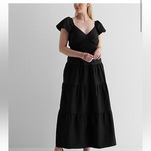 NWT; Express V-Neck Flutter Sleeve Tiered Poplin
Maxi Dress; Sz XL